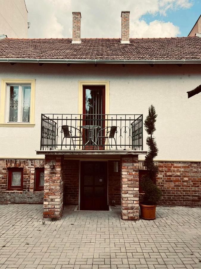 Best Price Guesthouse Segedin Dış mekan fotoğraf